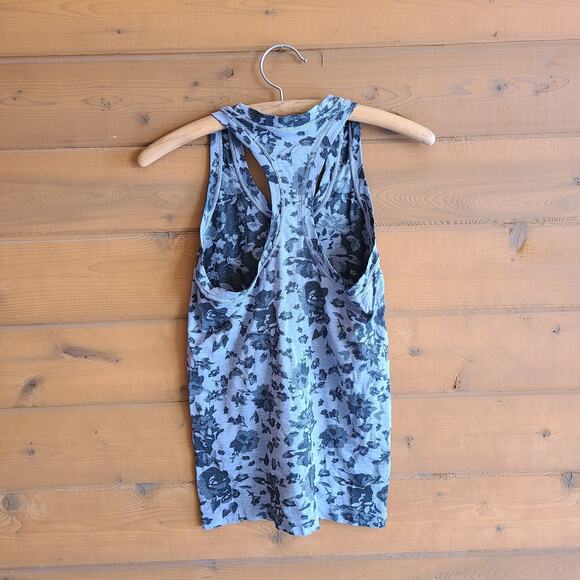 Athleta Tank Top Momentum Seamless Space Dye Floral Gray XS Racerback Shirt Gym - Picture 3 of 4